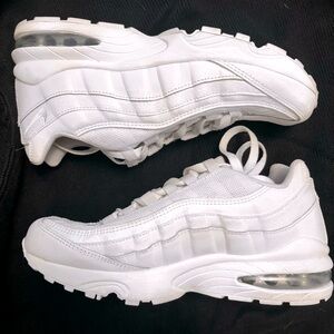 Nike Women’s Air Max 95 Triple White